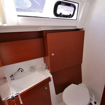 Beneteau Oceanis 38.1