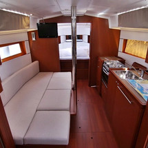 Beneteau Oceanis 38.1