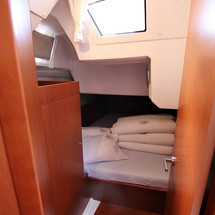 Beneteau Oceanis 38.1