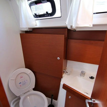 Beneteau Oceanis 38.1