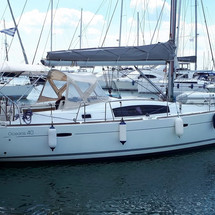 Beneteau Oceanis 40