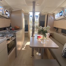 Beneteau Oceanis 35.1