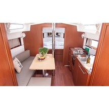 Beneteau Oceanis 38.1