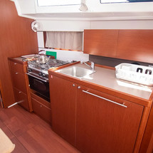 Beneteau Oceanis 38.1