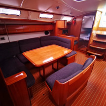 Bavaria 44