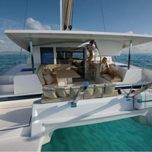 Fountaine Pajot Lucia 40