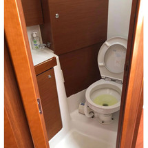 Beneteau Oceanis 38.1