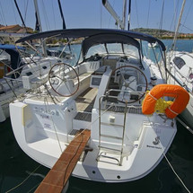 Beneteau Oceanis 43