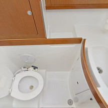 Beneteau Oceanis 43