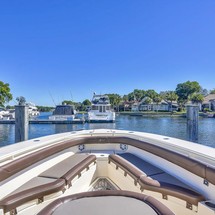 Scout Boats 350 LXF