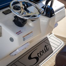 Scout Boats 350 LXF