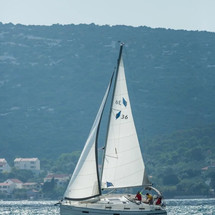 Bavaria Cruiser 36