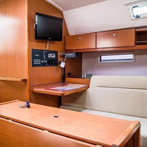 Bavaria Cruiser 36