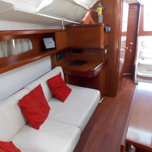 Beneteau Oceanis 37