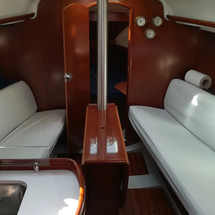 Beneteau Oceanis 323