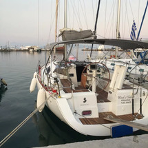 Beneteau Oceanis 37