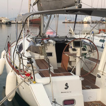 Beneteau Oceanis 37