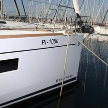 Beneteau Oceanis 38.1