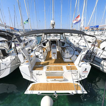 Beneteau Oceanis 38.1