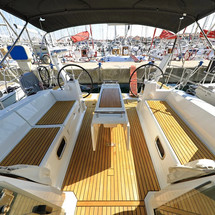 Beneteau Oceanis 38.1