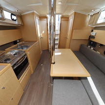 Beneteau Oceanis 38.1