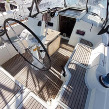 Beneteau Oceanis 37