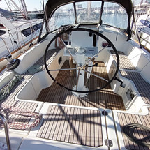 Beneteau Oceanis 37