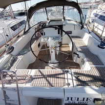 Beneteau Oceanis 37