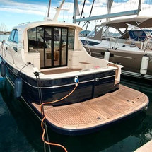 Adriana 36