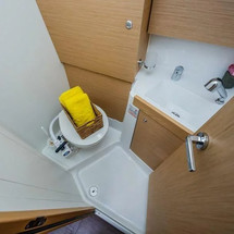 Beneteau Oceanis 38.1