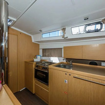 Beneteau Oceanis 38.1