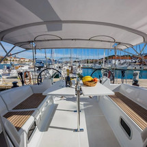 Beneteau Oceanis 38.1