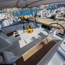 Beneteau Oceanis 38.1