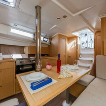 Beneteau Oceanis 38.1