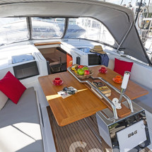 Hanse 385