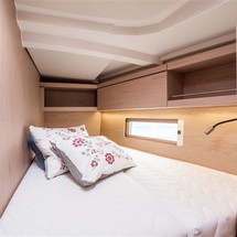 Beneteau Oceanis 38.1