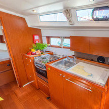 Beneteau Oceanis 38.1