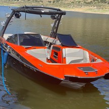 Malibu Wakesetter 22 MXZ
