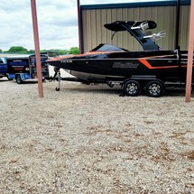 Malibu Wakesetter 22 MXZ