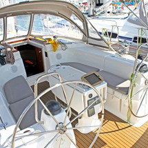 Bavaria 44