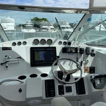 Glacier bay isle runner blue hull 2670