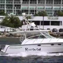 Glacier bay isle runner blue hull 2670