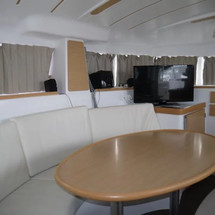 Lagoon 380 S2