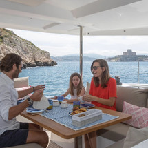 Fountaine Pajot Astrea 42