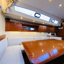 Beneteau Oceanis 50 Family