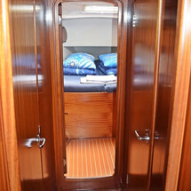 Bavaria 44