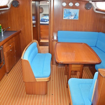 Bavaria 44