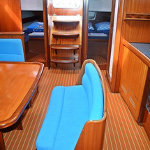Bavaria 44