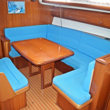 Bavaria 44