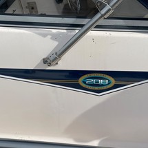 Grady-White Adventure 208